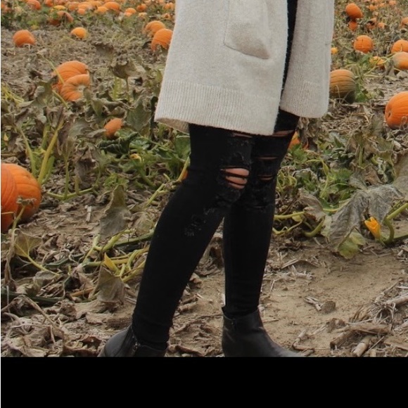 Black ripped jeans - Picture 4 of 4